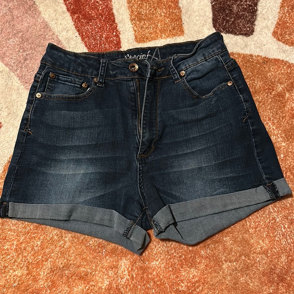 Dark Jean shorts, high waisted